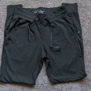 Zyia ascend joggers Olive